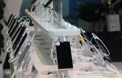 圖2：基于聯(lián)芯雙核/四核平臺的多款智能終端機(jī)型閃亮登場。