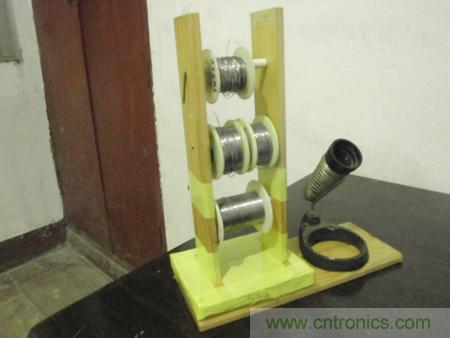 成本幾乎為零，三層錫絲架DIY