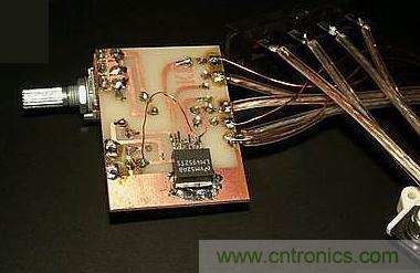 焊接完畢，背面