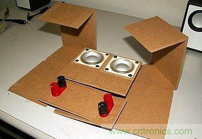 焊接完畢，背面