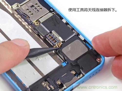 內(nèi)部能否出“彩”？“五彩機(jī)身”iPhone 5C拆解揭秘
