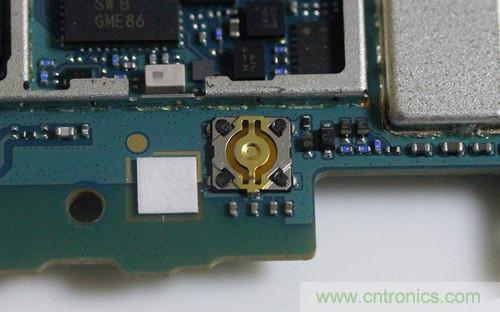 拆解4G新機(jī)索尼M35t：用料十足，易于維修