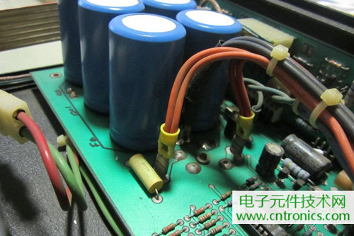 用料很給力！專業(yè)后級(jí)功放美國(guó)高峰FA1201拆解