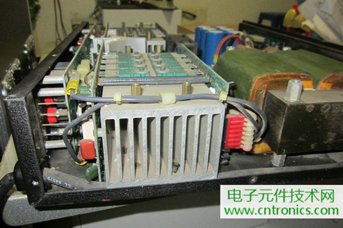 用料很給力！專業(yè)后級(jí)功放美國(guó)高峰FA1201拆解