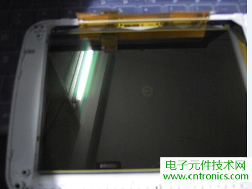 探秘電子紙！一款電紙書的電子墨水屏拆解