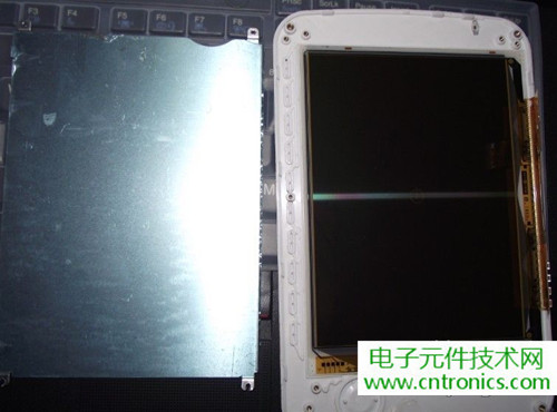 探秘電子紙！一款電紙書的電子墨水屏拆解