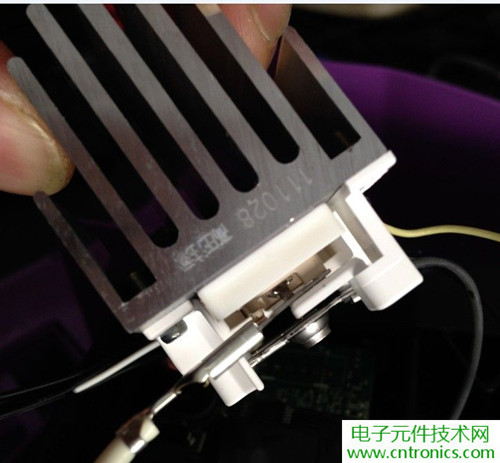 PM2.5殺手！松下納米水離子空氣凈化器拆解