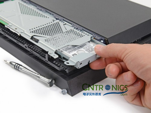 游戲機內(nèi)部的秘密:逆天級拆解索尼 PALY STATION 4!