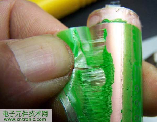 筆記本電池拆解，探秘電池內(nèi)部結(jié)構(gòu)