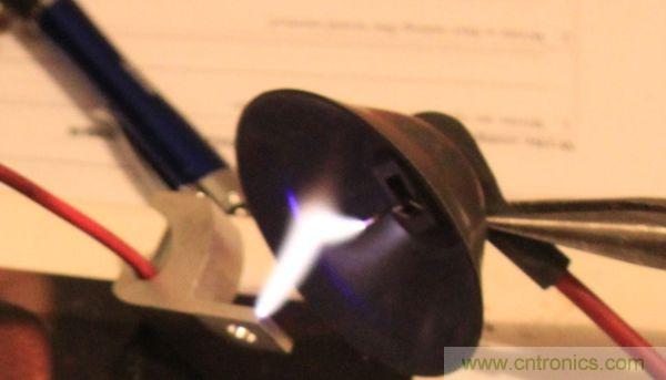 分享:零電壓開(kāi)關(guān)的設(shè)計(jì)思路及原理分析