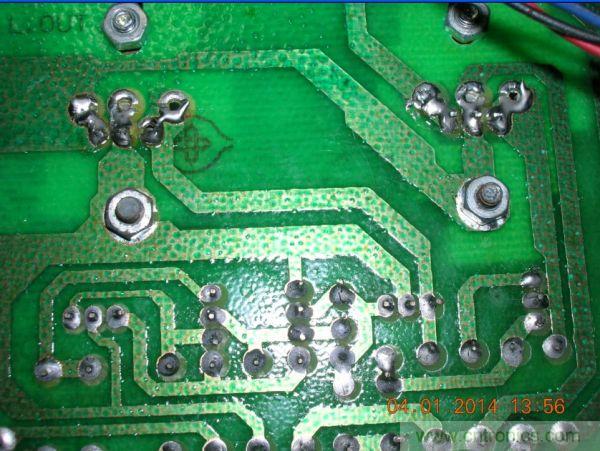 巧奪天工！大神利用山寨功放為高性?xún)r(jià)比逆變器“穿新衣”