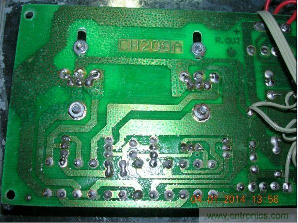 巧奪天工！大神利用山寨功放為高性?xún)r(jià)比逆變器“穿新衣”