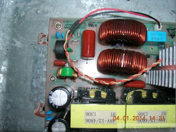 巧奪天工！大神利用山寨功放為高性?xún)r(jià)比逆變器“穿新衣”