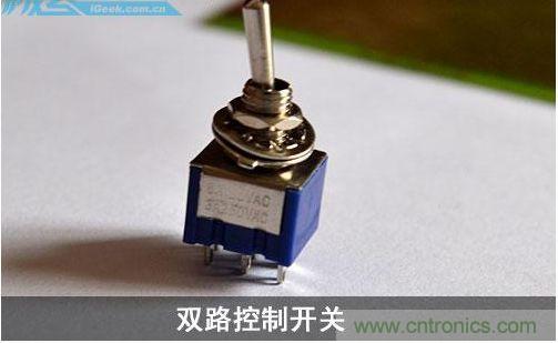 DIY：自制超炫音頻分配器，實(shí)現(xiàn)音箱共用