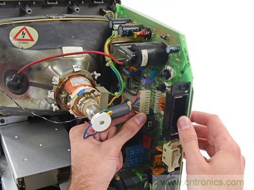 拆！古董級Macintosh 128K電腦