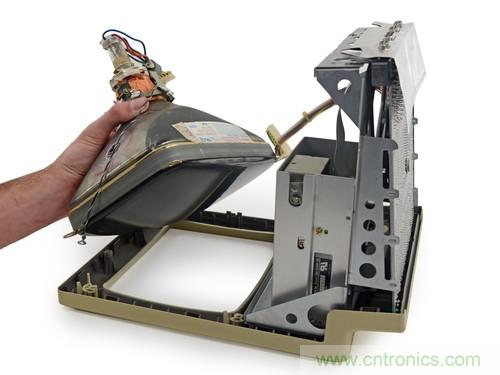 拆！古董級Macintosh 128K電腦