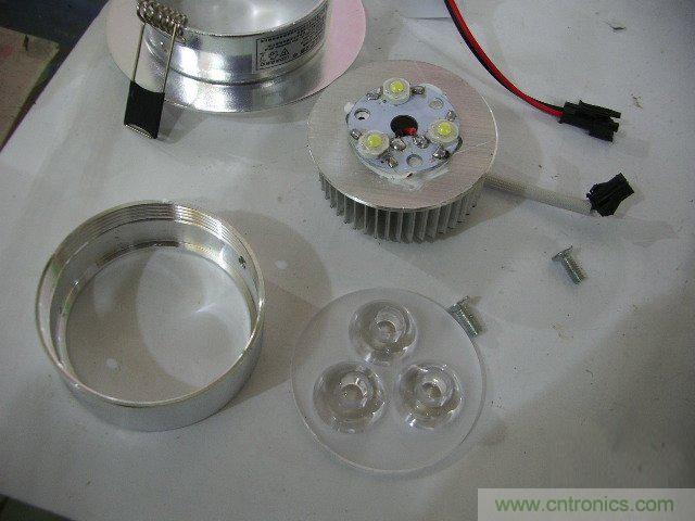 DIY：大雄家的路燈，帶你找回童年的記憶