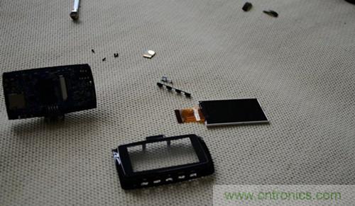 悅視界行車(chē)記錄儀全新拆解