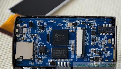 悅視界行車(chē)記錄儀全新拆解