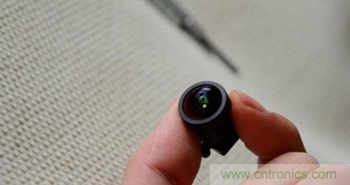 悅視界行車(chē)記錄儀全新拆解