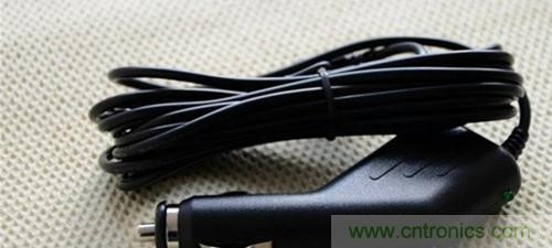 悅視界行車(chē)記錄儀全新拆解