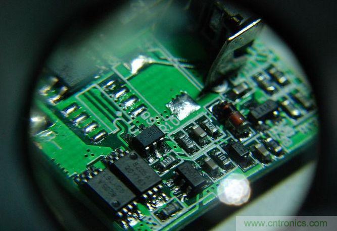 圖文并茂！移動(dòng)電源升壓效率大檢測(cè)