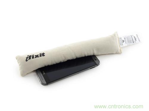 牛人強(qiáng)拆！新HTC One(M8)真機(jī)精密做工難修理