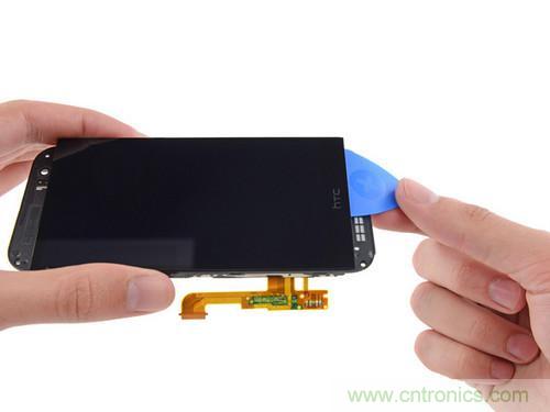 牛人強(qiáng)拆！新HTC One(M8)真機(jī)精密做工難修理