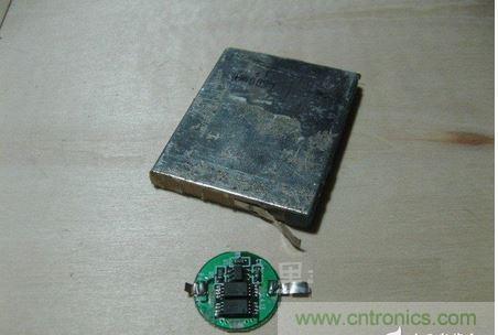 DIY頭戴式藍(lán)牙耳機(jī)，