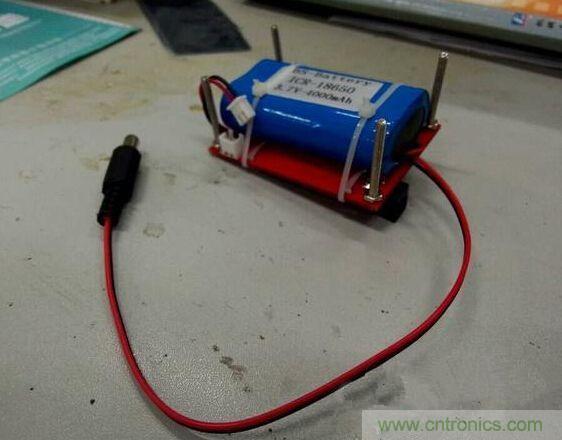 DIY神器：夜間不間斷電源，大學(xué)通宵嗨翻天！