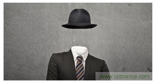 式隱形斗篷利用主動(dòng)式組件與被動(dòng)式超穎材料，可望進(jìn)一步縮減斗篷尺寸，使其更適合個(gè)人使用