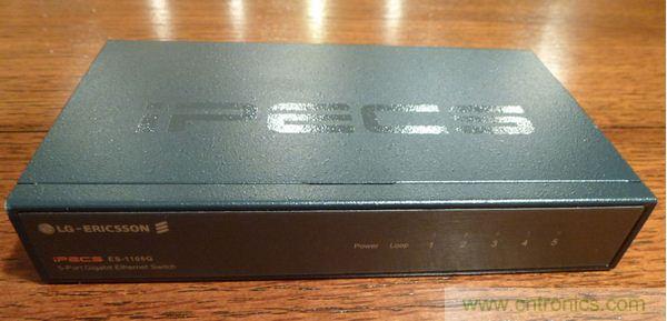 圖1：LG愛立信公司5口千兆以太網(wǎng)(GbE)交換機ES-1105G正面圖。