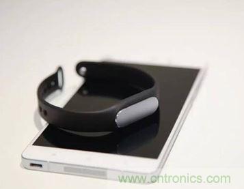 小米手環(huán)光感版體驗：便宜實惠，功能尚可