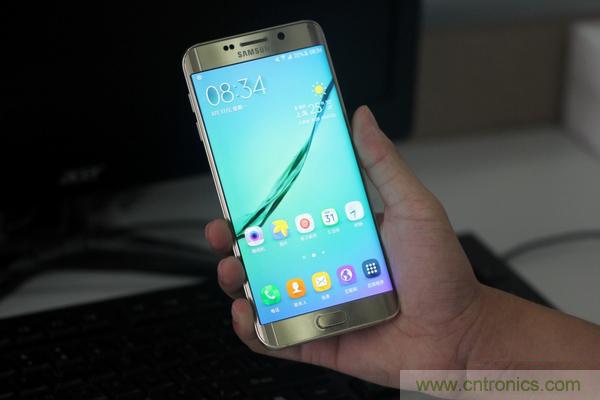三星S6 Edge+拆解：比S6 Edge加在哪里？
