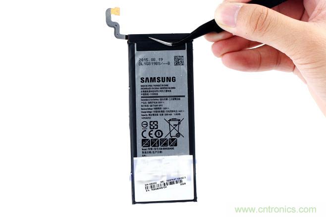 Galaxy Note5拆解，與S系列差距日漸模糊