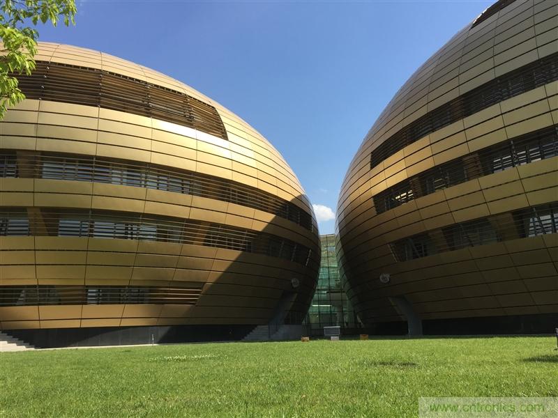 無邊框的 nubia Z9 ，一款既有驚喜，又有驚艷的智能手機