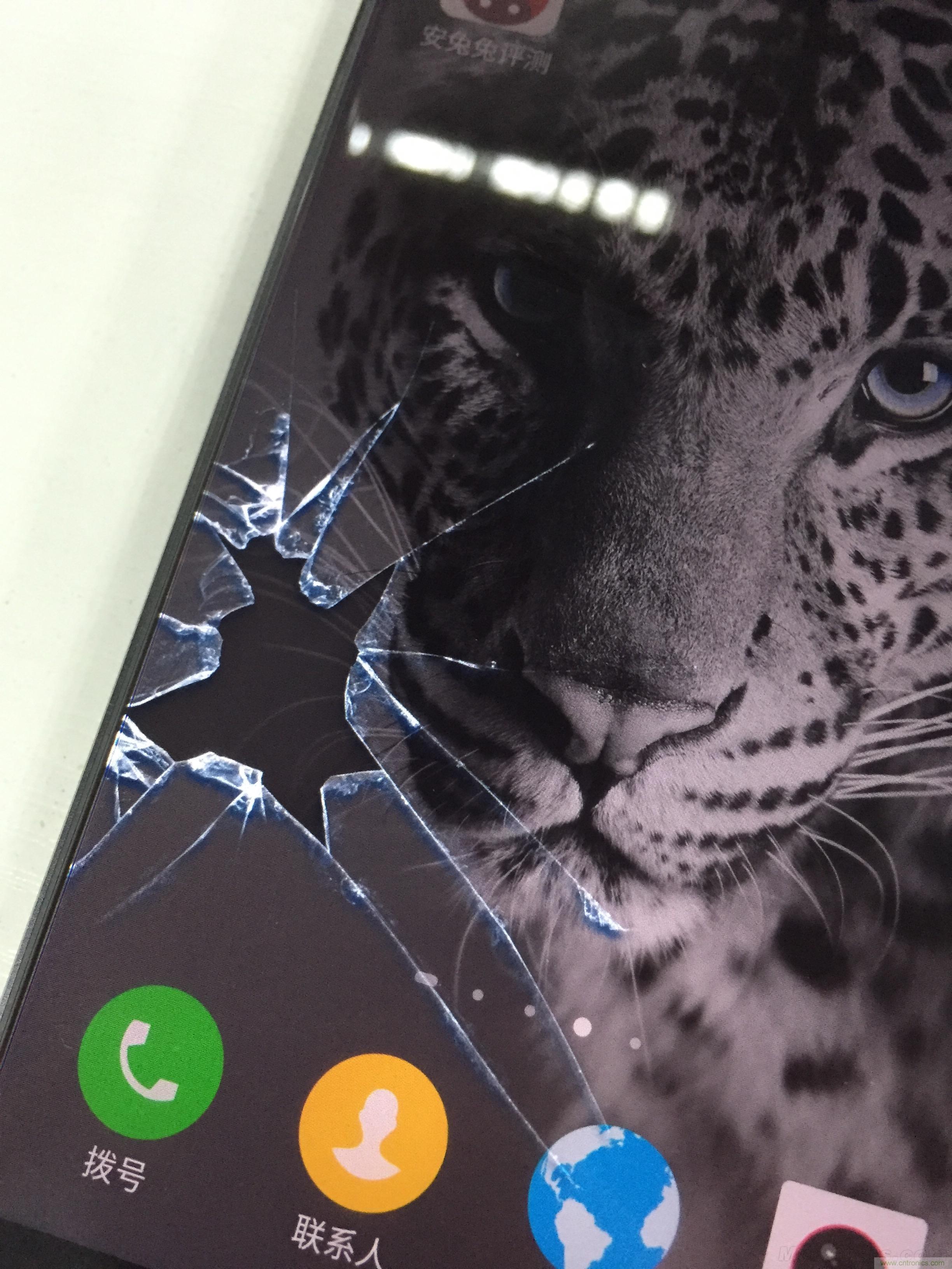 無邊框的 nubia Z9 ，一款既有驚喜，又有驚艷的智能手機