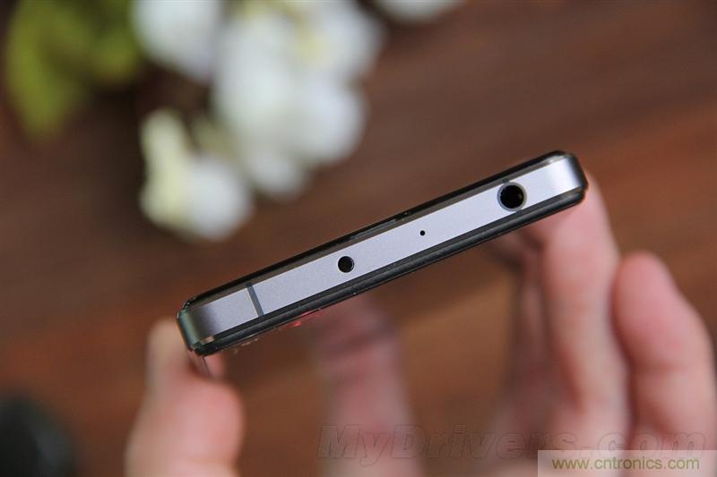 無邊框的 nubia Z9 ，一款既有驚喜，又有驚艷的智能手機