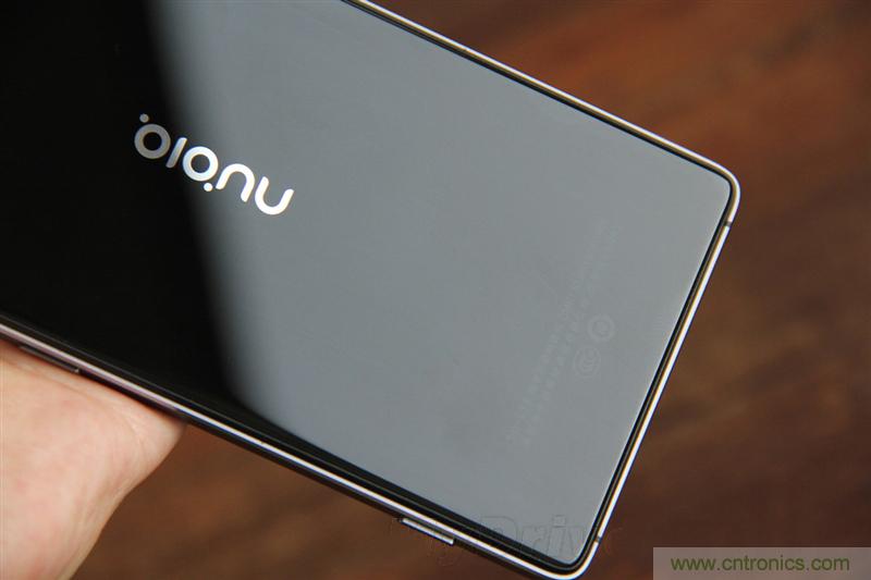無邊框的 nubia Z9 ，一款既有驚喜，又有驚艷的智能手機