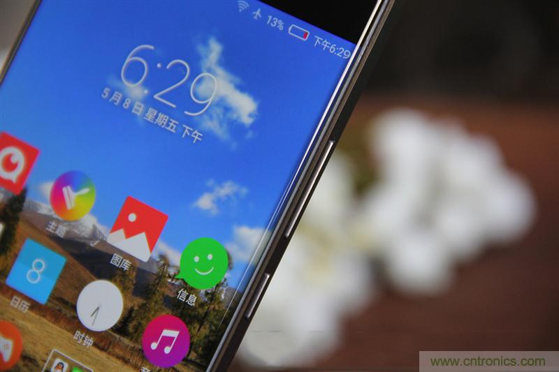 無邊框的 nubia Z9 ，一款既有驚喜，又有驚艷的智能手機