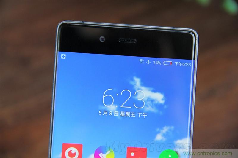 無邊框的 nubia Z9 ，一款既有驚喜，又有驚艷的智能手機