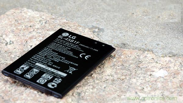 業(yè)界良心 LG V10 評測:剛毅、冷峻，不失人性化