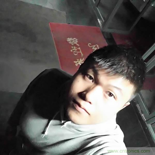 業(yè)界良心 LG V10 評測:剛毅、冷峻，不失人性化