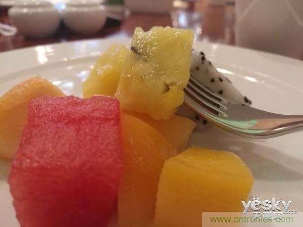 新旗艦Mate 8全評(píng)測(cè)：橫空出世！能否延續(xù)一機(jī)難求？