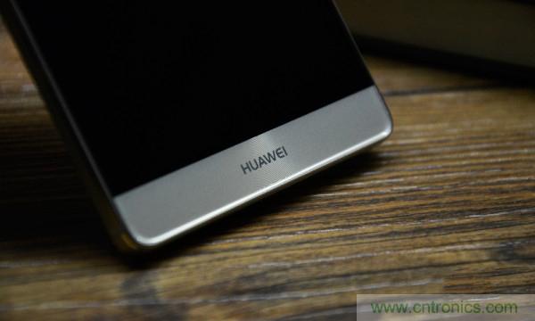 新旗艦Mate 8全評(píng)測(cè)：橫空出世！能否延續(xù)一機(jī)難求？