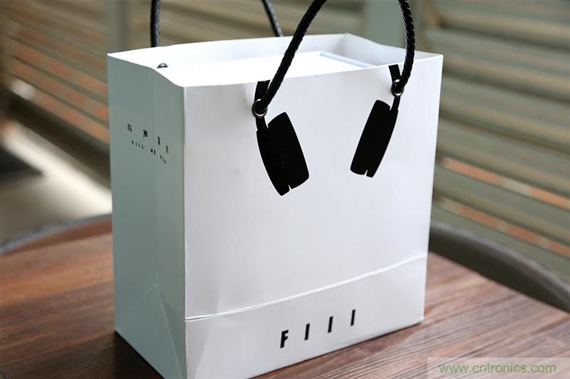 頭條哥的夢(mèng)想之作！FIIL耳機(jī)能讓汪峰上頭條否？