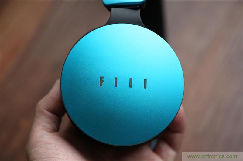 頭條哥的夢(mèng)想之作！FIIL耳機(jī)能讓汪峰上頭條否？