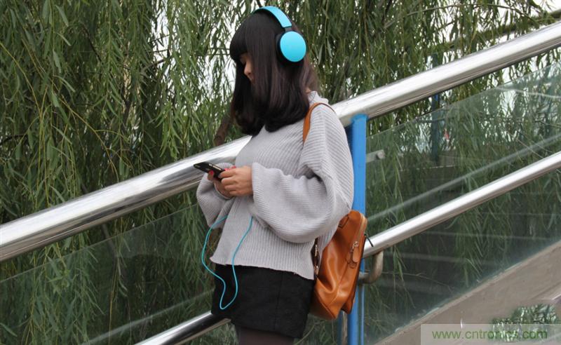 頭條哥的夢(mèng)想之作！FIIL耳機(jī)能讓汪峰上頭條否？