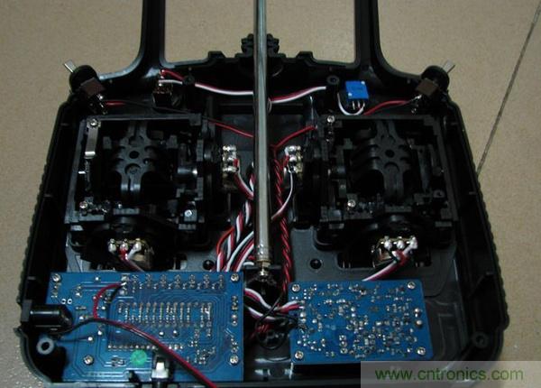 無人機(jī) DIY 制作全過程，酷得不要不要的！