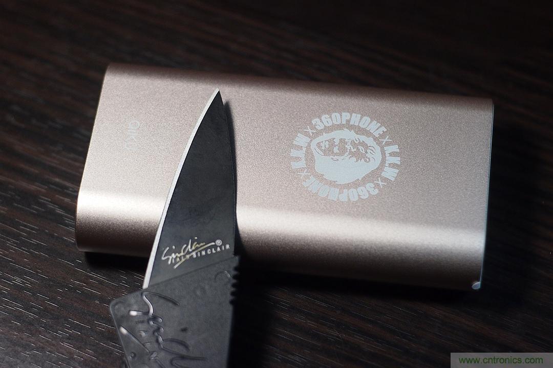 移動電源也玩雙引擎？快到你想象不到